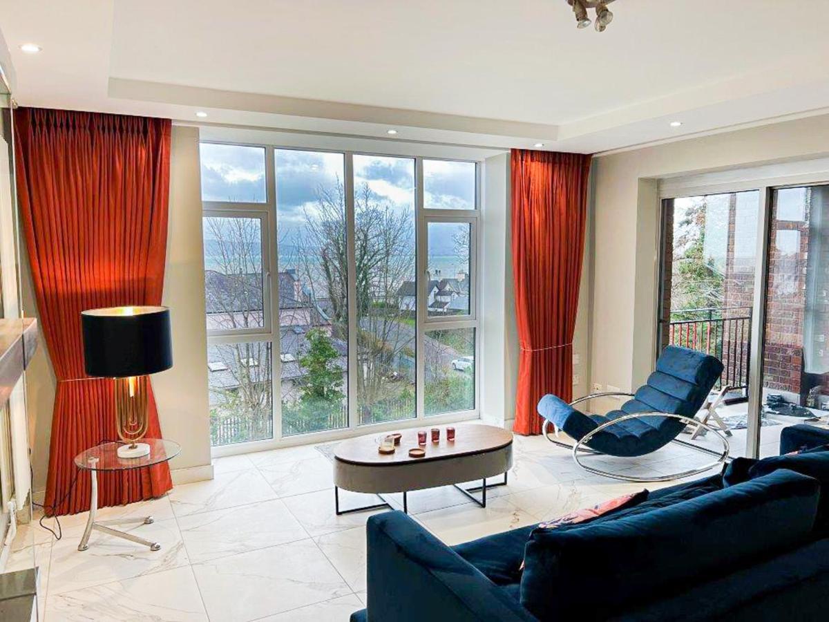 Modern Luxurious Apartment W/ Patio Balcony & View Jordanstown Екстериор снимка